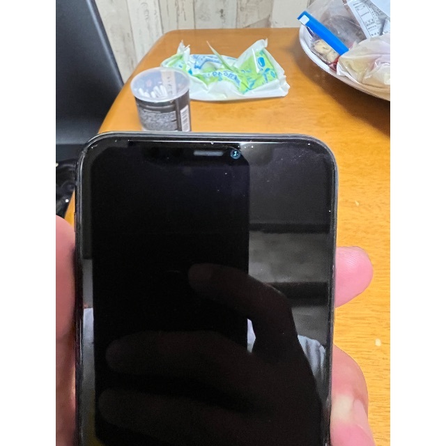 Apple(アップル)のiphone 11 pro 64gb  シム無料 スマホ/家電/カメラのスマートフォン/携帯電話(スマートフォン本体)の商品写真