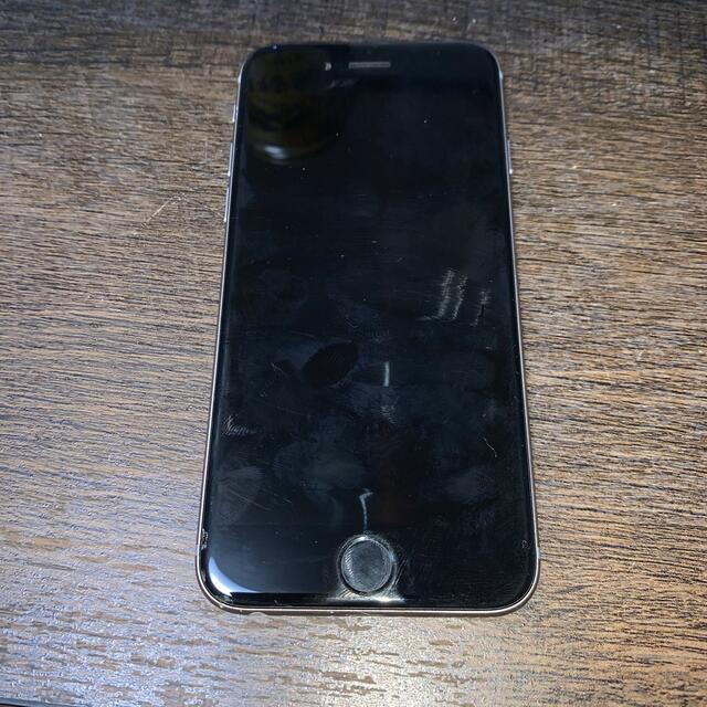 iPhone(アイフォーン)のiPhone6 中古 スマホ/家電/カメラのスマートフォン/携帯電話(スマートフォン本体)の商品写真