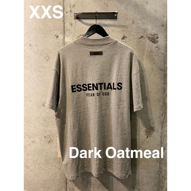 FEAR OF GOD(フィアオブゴッド)の FOG ESSENTIALS T-Shirt Dark Oatmeal  メンズのトップス(Tシャツ/カットソー(半袖/袖なし))の商品写真