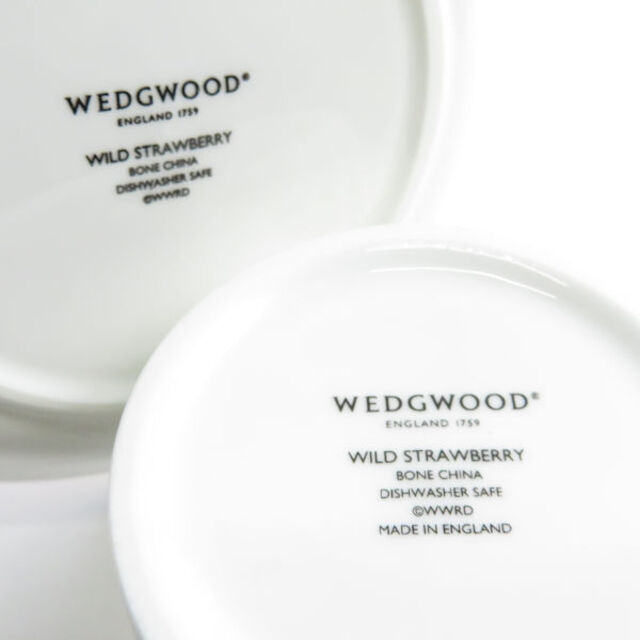WEDGWOOD(ウェッジウッド)のウェッジウッドワイルドストロベリーカップ＆ソーサー 2客デルフィ SC4807L ハンドメイドの生活雑貨(食器)の商品写真