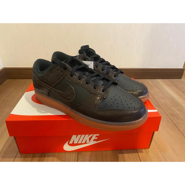 ベルベット NIKE Nike Dunk Low Velvet Brown and Black US9の通販 by