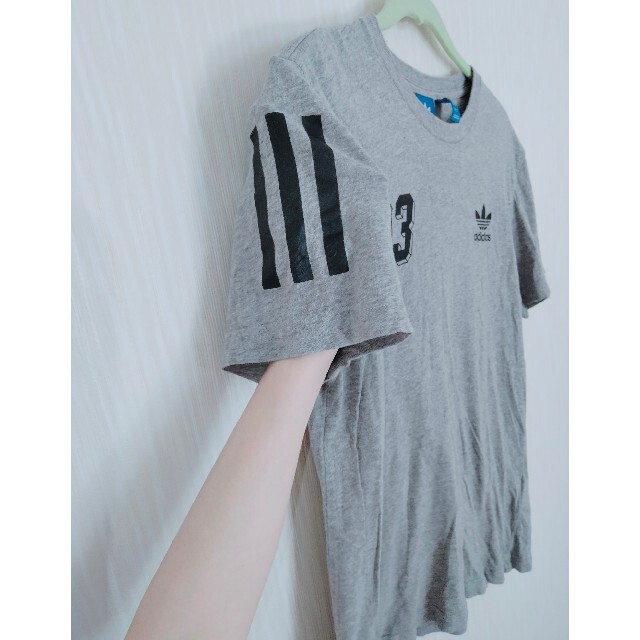 adidas(アディダス)のアディダスオリジナル グレー 灰 半袖 Tシャツ トップス Mサイズ メンズのトップス(Tシャツ/カットソー(半袖/袖なし))の商品写真