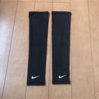 ナイキ(NIKE)の☆ ナイキ NIKE　アームカバー アームスリーブ　2枚組　S/M(トレーニング用品)