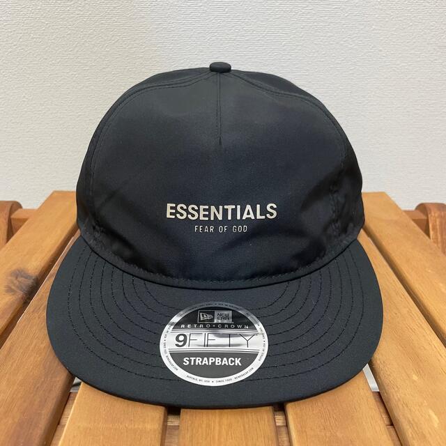 FEAR OF GOD(フィアオブゴッド)のFear of God Essentials x New Era Cap 黒 メンズの帽子(キャップ)の商品写真