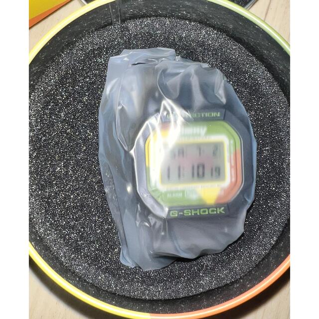SUZUKI JIMNY×CASIO G-SHOCK DW-5600コラボ メンズの時計(腕時計(デジタル))の商品写真
