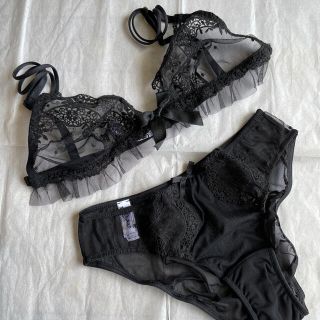 ラペルラ(LA PERLA)の新品未使用☆Christies☆クリスティーズ☆ブラ&ショーツセット(ブラ&ショーツセット)