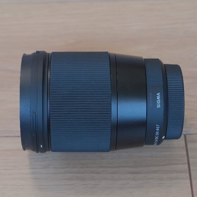 SIGMA(シグマ)のSIGMA 16mm F1.4 DC DN (マイクロフォーサーズ用) スマホ/家電/カメラのカメラ(レンズ(単焦点))の商品写真