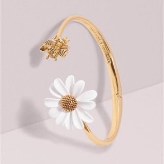 ケイトスペードニューヨーク(kate spade new york)のケイトスペード　フラワー　ビー　ブレスレット　バングル(ブレスレット/バングル)