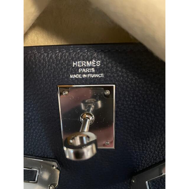 Hermes(エルメス)の【超美品】HERMESエルメス ケリー28 トゴ ブルーニュイ C刻印 レディースのバッグ(ハンドバッグ)の商品写真
