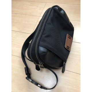 コーチ(COACH)のコーチ　ボディバッグ　ブラック(ボディーバッグ)