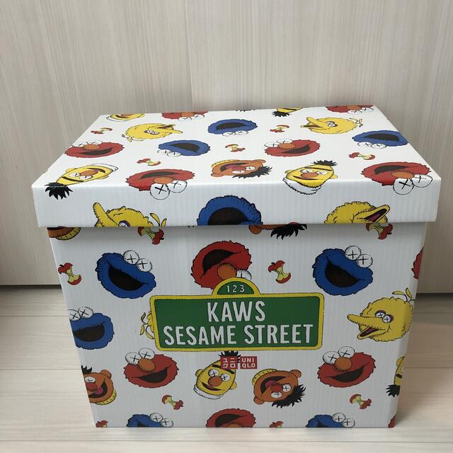UNIQLO(ユニクロ)のUNIQLO x KAWS x Sesame Street コンプリートボックス エンタメ/ホビーのおもちゃ/ぬいぐるみ(ぬいぐるみ)の商品写真