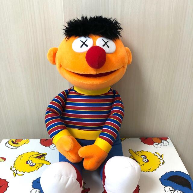 UNIQLO(ユニクロ)のUNIQLO x KAWS x Sesame Street コンプリートボックス エンタメ/ホビーのおもちゃ/ぬいぐるみ(ぬいぐるみ)の商品写真