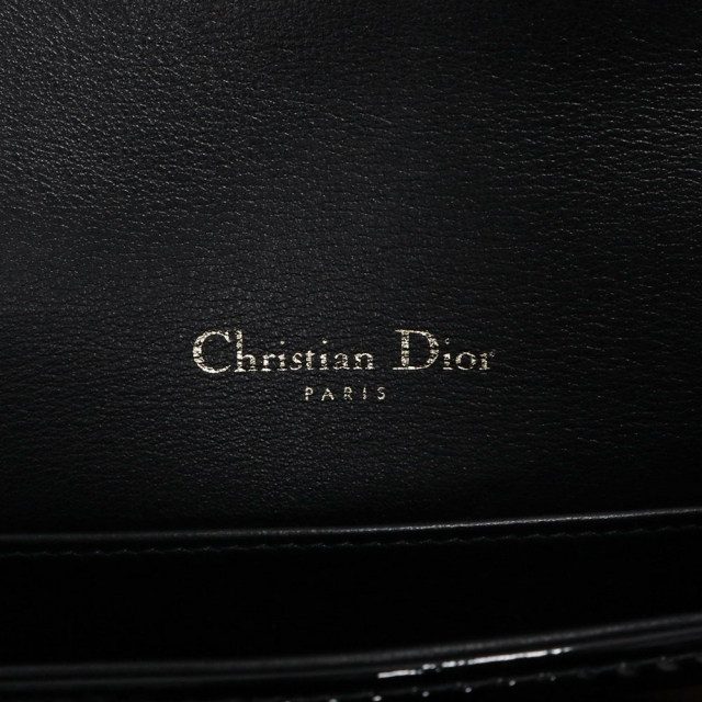 Christian Dior(クリスチャンディオール)のクリスチャンディオール パテントレザー レディディオール ポーチ カナージュ ショルダー チェーンウォレット 長財布 斜め掛け ブラック 黒 S0204OVRB ポーチ付 Christian Dior（新品・未使用品） メンズのファッション小物(ウォレットチェーン)の商品写真