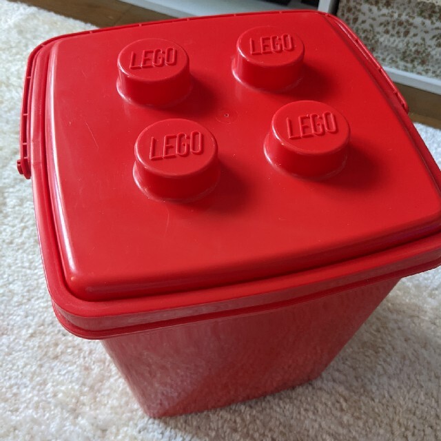 Lego(レゴ)のあっこママ様専用【LEGO】レゴブロック2.5kg　中古品【赤いバケツ】 キッズ/ベビー/マタニティのおもちゃ(積み木/ブロック)の商品写真