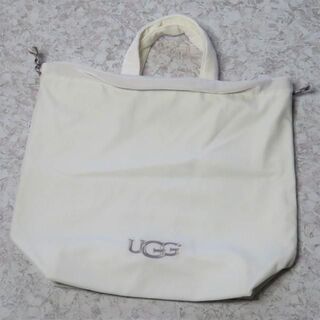 アグ(UGG)の新品UGGファーエコバッグ巾着袋アグロゴトートハンドバッグリボンブーツもこもこ(トートバッグ)