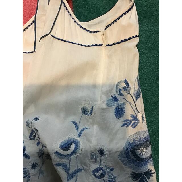 VIVAYOU(ビバユー)の花柄刺繍ブラウス レディースのトップス(シャツ/ブラウス(半袖/袖なし))の商品写真