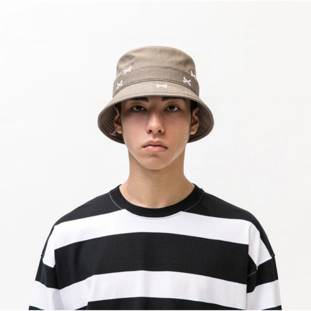 W)taps(ダブルタップス)のWTAPS 2022SS BUCKET 02 HAT GREIGE Lサイズ メンズの帽子(ハット)の商品写真