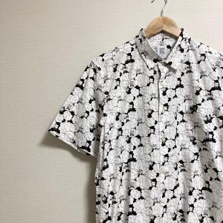 グラニフ(Design Tshirts Store graniph)の【美品】早い者勝ち クレヨンしんちゃん ぶりぶりざえもん 総柄シャツ 半袖(シャツ)