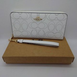 コーチ(COACH)の新品　コーチ 長財布 C4715 パフォレイテッド ストラップ付 アウトレット品(財布)