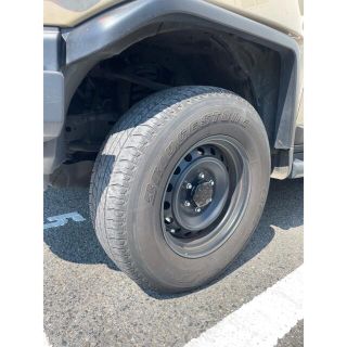 トヨタ(トヨタ)の【引取優先】FJクルーザー 純正鉄ホイール 265/70/17 4本セット(タイヤ・ホイールセット)