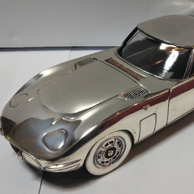 トヨタ(トヨタ)のトヨタ2000GT 金属製 ノベルティ アンティーク エンタメ/ホビーのおもちゃ/ぬいぐるみ(ミニカー)の商品写真