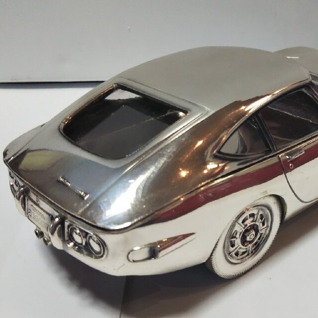 トヨタ(トヨタ)のトヨタ2000GT 金属製 ノベルティ アンティーク エンタメ/ホビーのおもちゃ/ぬいぐるみ(ミニカー)の商品写真