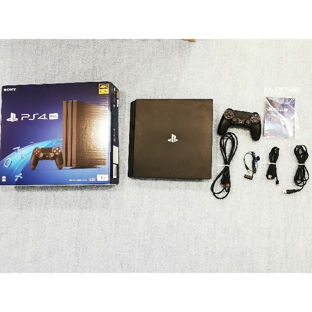 PlayStation4Proジェット・ブラック1TB CUH-7200BB01