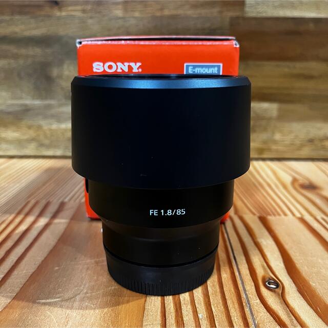 SONY(ソニー)のSONY 85mm f1.8 単焦点 フルサイズ  スマホ/家電/カメラのカメラ(レンズ(単焦点))の商品写真