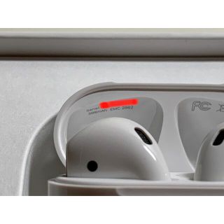 Apple - 【美品】純正 Air Pods エアポッズ (第2世代)の通販 by Apple - 【美品】純正 Air Pods エアポッズ (第2世代)の通販 by