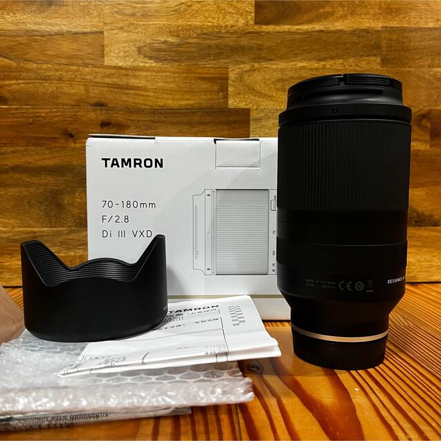 TAMRON(タムロン)のTAMRON 70-180mm f2.8 Di lll VXD 望遠ズーム  スマホ/家電/カメラのカメラ(レンズ(ズーム))の商品写真