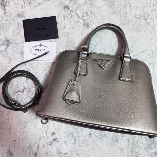 PRADA プラダ サフィアーノ　ショルダーバッグ　シルバー