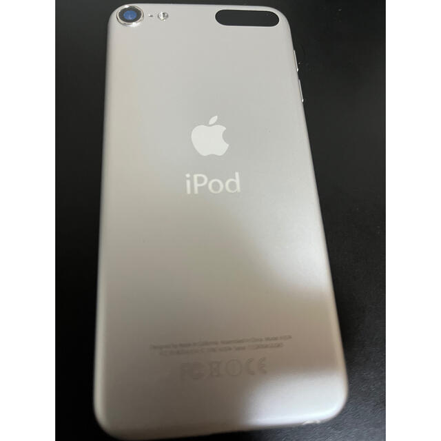 iPod touch(アイポッドタッチ)のapple i pod touch 16GB スマホ/家電/カメラのオーディオ機器(ポータブルプレーヤー)の商品写真