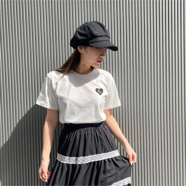 épine(エピヌ)のepine エピヌ  Eé tee black heart Tシャツ レディースのトップス(Tシャツ(半袖/袖なし))の商品写真