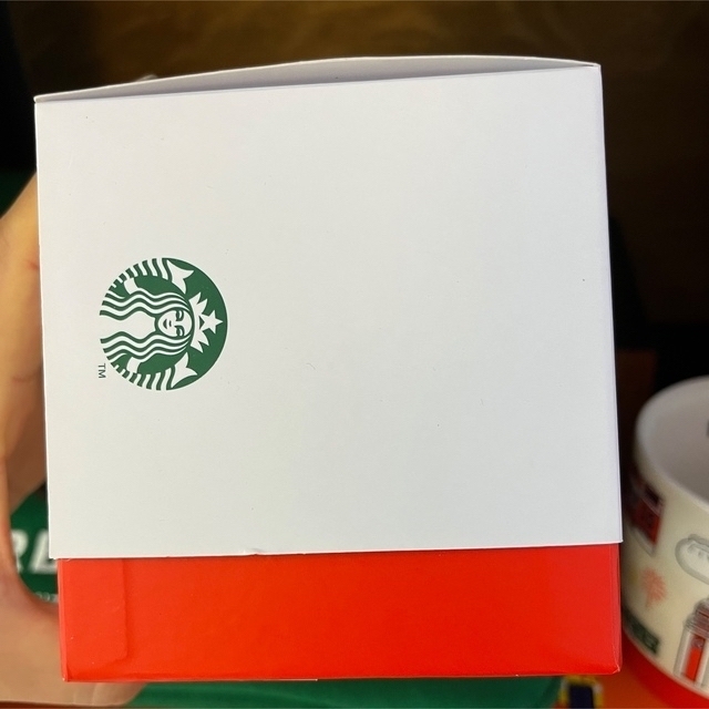 Starbucks Coffee(スターバックスコーヒー)の【香港スタバ限定】LINEフレンズ　コニー&ブラウン　香港マグカップ インテリア/住まい/日用品のキッチン/食器(グラス/カップ)の商品写真