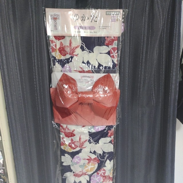 しまむら(シマムラ)のレディース　金魚　浴衣　154〜168センチ レディースの水着/浴衣(浴衣)の商品写真