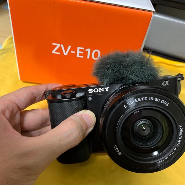 SONY(ソニー)のSONY VLOGCAM ZV-E10L 中古美品 スマホ/家電/カメラのカメラ(ミラーレス一眼)の商品写真