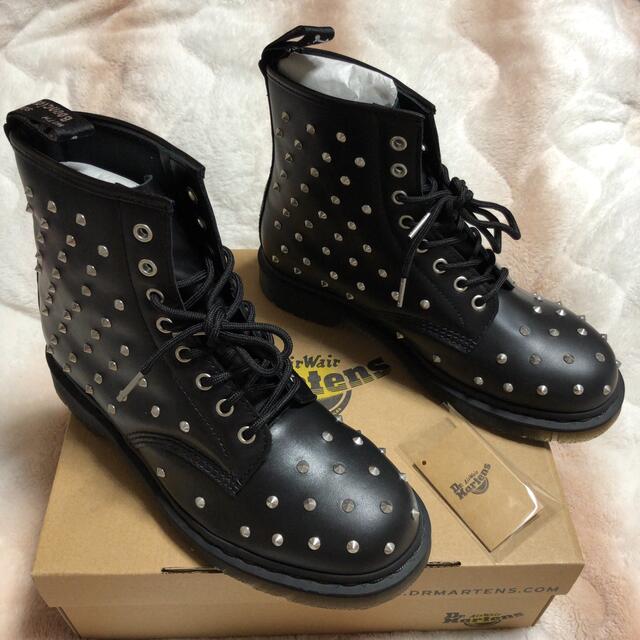 Dr.Martens(ドクターマーチン)の☆新品未使用 ドクターマーチン ブーツ 8ホール 1460 STUD UK8☆ メンズの靴/シューズ(ブーツ)の商品写真