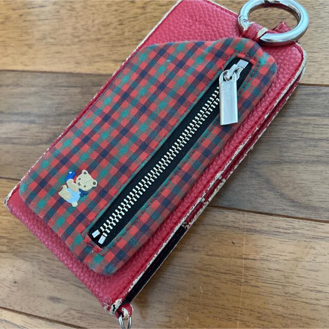 ファミリア エジューajew マルチケース スマホ iPhoneケース | フリマアプリ ラクマ 公式直営 【ファミリア】新品 XF ajew エジュー マルチケース 赤 チェック スマホ その他