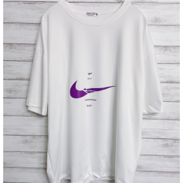センターロゴ ビッグサイズ Tシャツ ホワイト×パープル レディースのトップス(Tシャツ(半袖/袖なし))の商品写真