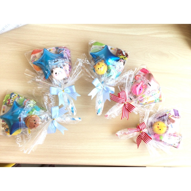 大好評!プチバルーン付ミニお菓子ブーケ5個 プチギフト 結婚式 大好評!プチバルーン付ミニお菓子ブーケ5個 プチギフト 結婚式