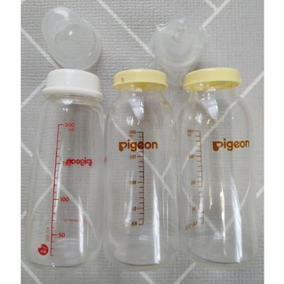 母乳実感 直付け 哺乳瓶200ml×２本＋母乳実感スリム(哺乳ビン用乳首)