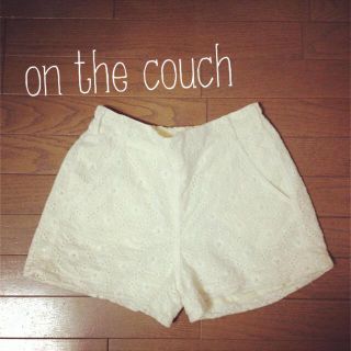 オンザカウチ(on the couch)のon the couch＊花柄ショーパン(ショートパンツ)