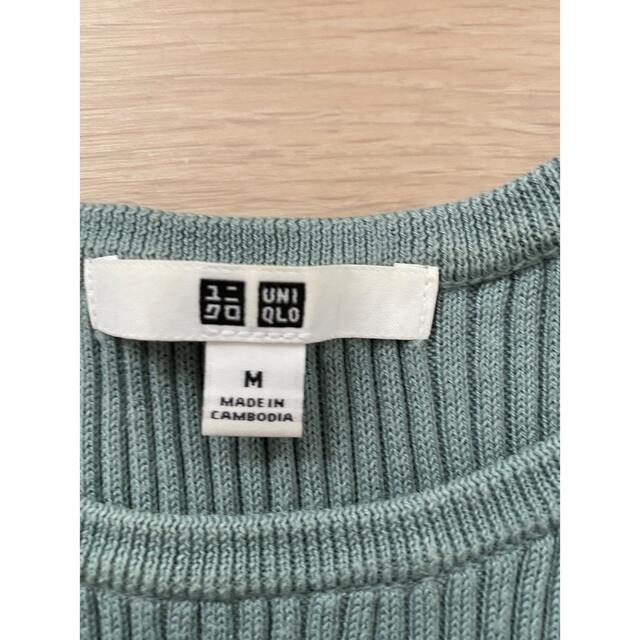 UNIQLO(ユニクロ)のUNIQLO   ノースリーブニット　M   グリーン　カーキ レディースのトップス(カットソー(半袖/袖なし))の商品写真