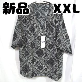 ジーユー(GU)の新品 未使用 GU バンダナプリントオープンカラーシャツ 5分袖 黒 XXL(シャツ/ブラウス(半袖/袖なし))