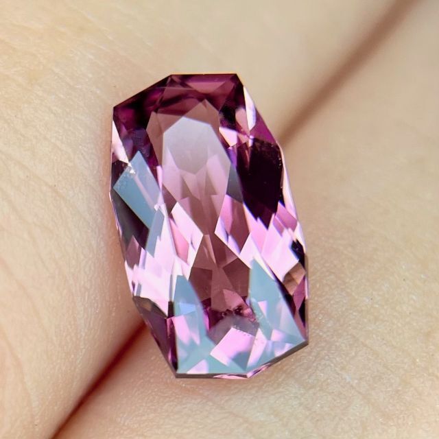 スピネル日替わり特価❗️????美ダブリング????ピンキッシュパープルスピネル1.370ct