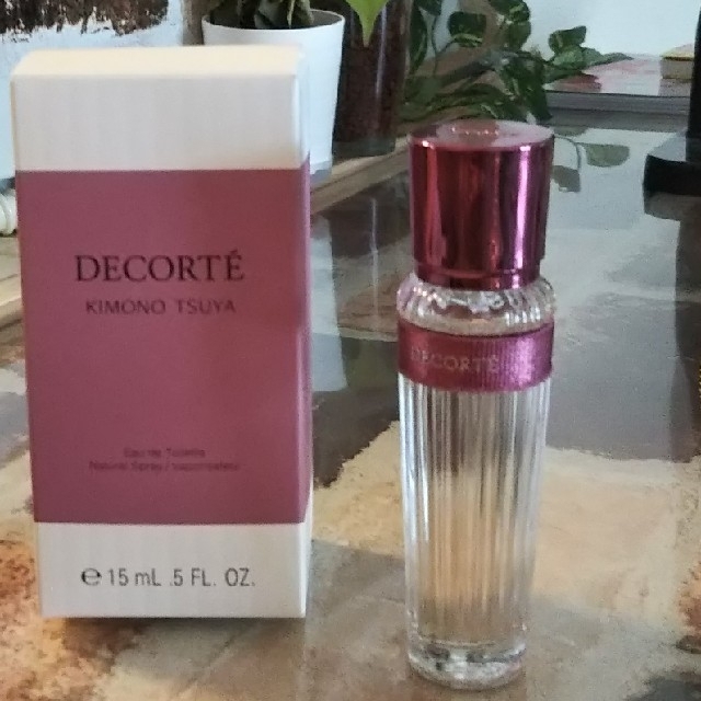 COSME DECORTE(コスメデコルテ)のコスメデコルテ キモノ ツヤ オードトワレ 15mL コスメ/美容の香水(香水(女性用))の商品写真