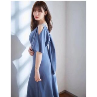 ハーリップトゥ(Her lip to)のHerlipto open back ribbon dress 新品タグ付き(ロングワンピース/マキシワンピース)