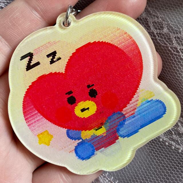 BT21(ビーティーイシビル)のbt21 tataキーホルダー bts バンタン テテ　防弾少年団 エンタメ/ホビーのCD(K-POP/アジア)の商品写真