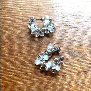 ピアス(ピアス)