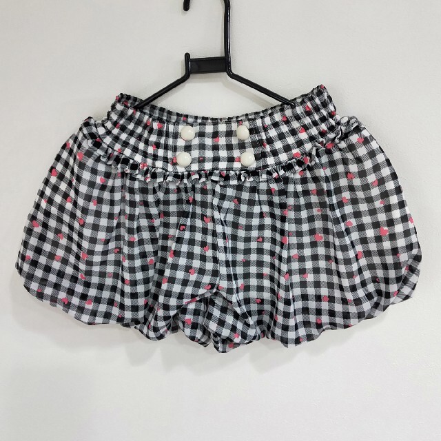 OLLINKARI(オリンカリ)のOLLINKARI　女の子　パンツ　140 キッズ/ベビー/マタニティのキッズ服女の子用(90cm~)(パンツ/スパッツ)の商品写真